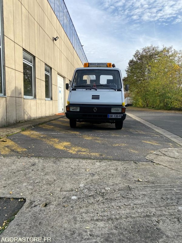 DEPANNEUSE RENAULT 187000 KM - Tipper van: picture 2 DEPANNEUSE RENAULT 187000 KM - Tipper van: picture 2