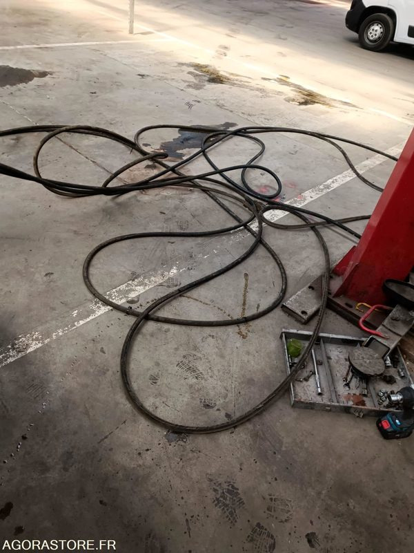DISTRIBUTEUR HUILE VIDANGE TUYAU 30M POUR STOCKAGE A DISTANCE - Tool/ Equipment: picture 4 DISTRIBUTEUR HUILE VIDANGE TUYAU 30M POUR STOCKAGE A DISTANCE - Tool/ Equipment: picture 4