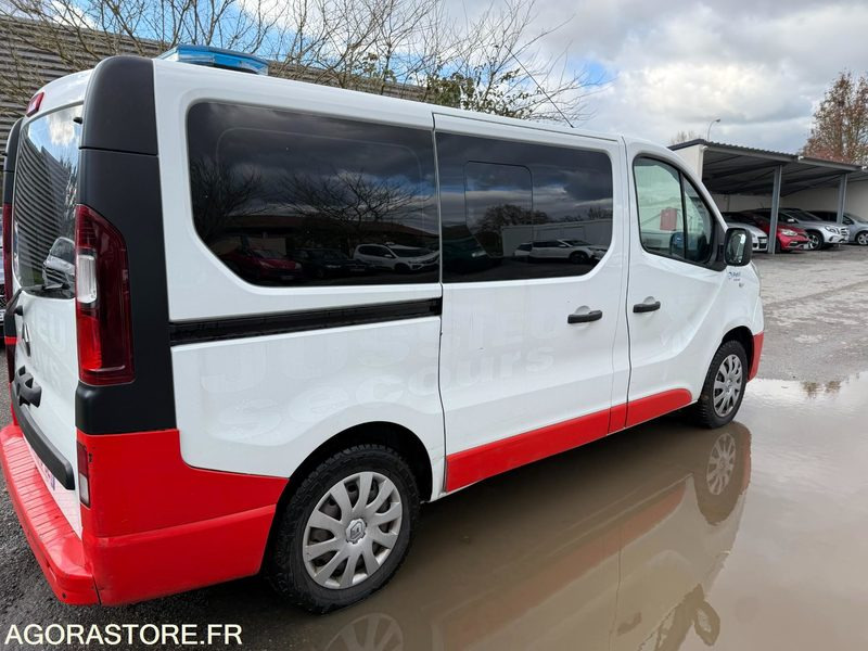 FF-676-BE - Non Roulant - RENAULT TRAFIC - VASP - 292 114 Kms - Ambulance: picture 4 FF-676-BE - Non Roulant - RENAULT TRAFIC - VASP - 292 114 Kms - Ambulance: picture 4