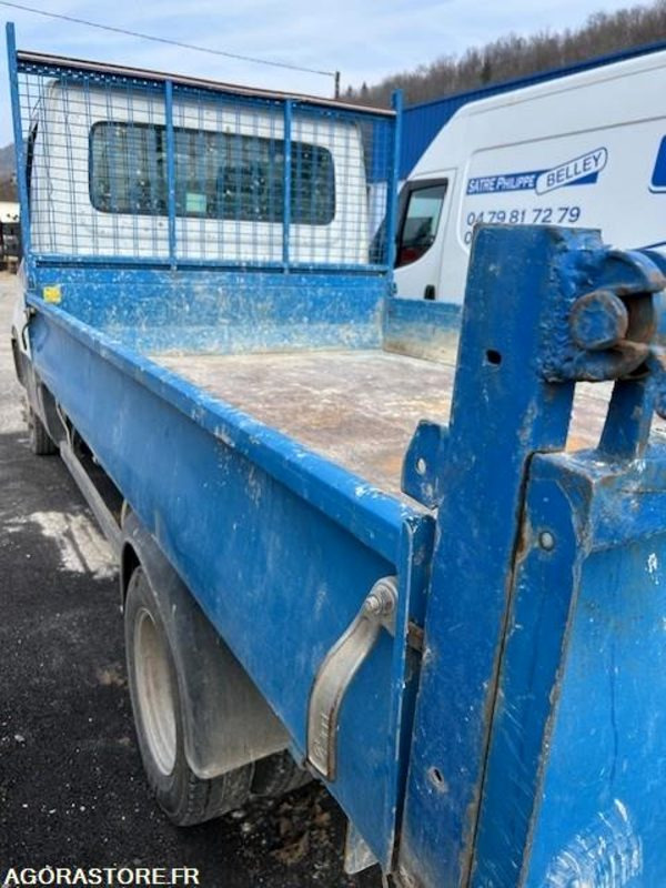 FOURGON BENNE 3.5 T IVECO DAILY 35-150 2018 120 000 KM - Tipper van: picture 4 FOURGON BENNE 3.5 T IVECO DAILY 35-150 2018 120 000 KM - Tipper van: picture 4