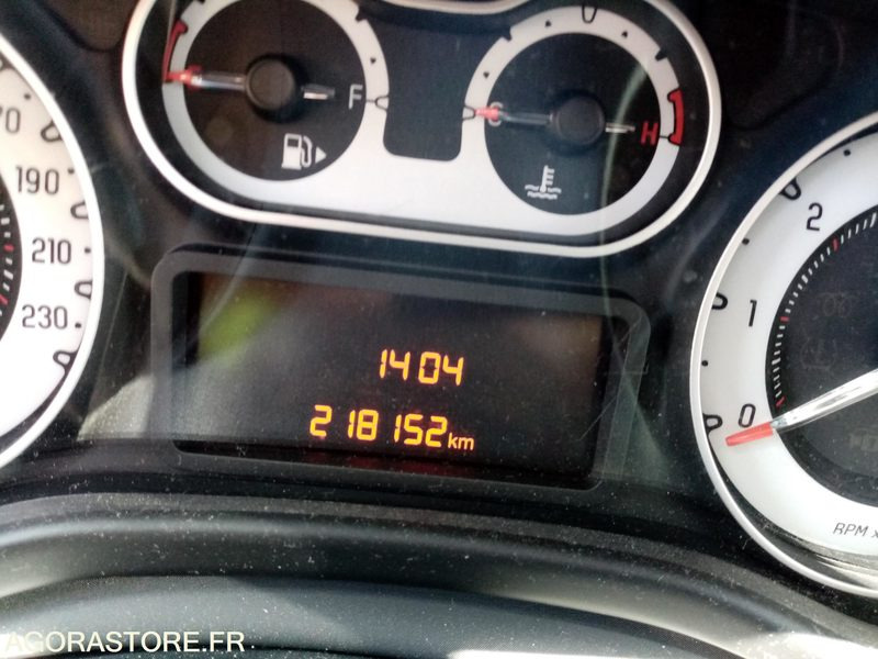 Fiat 500 L GNV POPSTAR MINISPACE DE 2016 - Car: picture 4 Fiat 500 L GNV POPSTAR MINISPACE DE 2016 - Car: picture 4