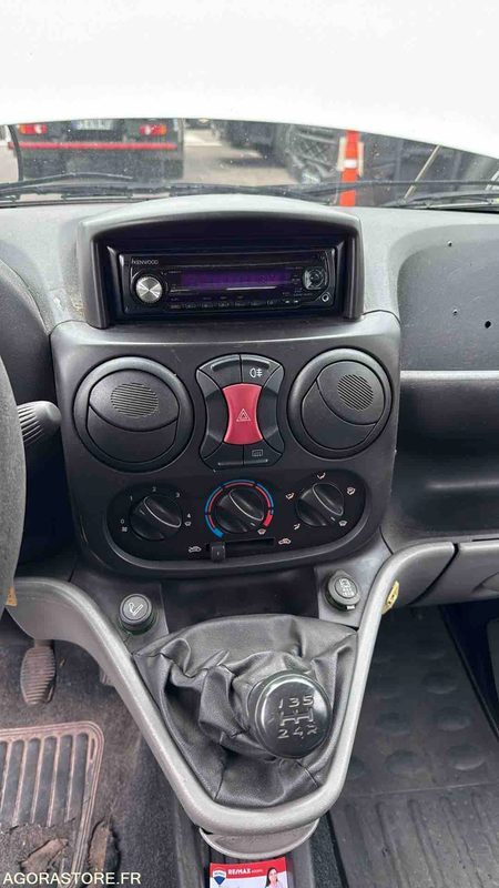 Small van Fiat - Doblo cargo - 2008 - 173572KMS -  458BBV67: picture 12