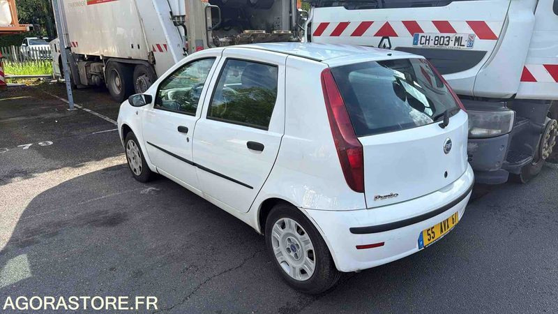 Fiat - Punto - 2006 - 111198KMS - 55avx67 - Car: picture 3 Fiat - Punto - 2006 - 111198KMS - 55avx67 - Car: picture 3