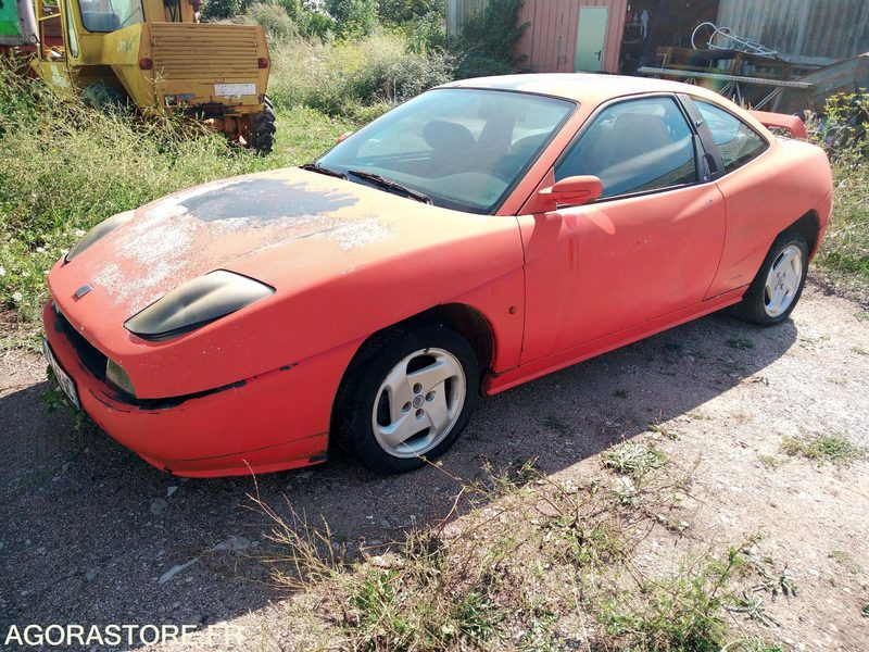 Fiat coupée 1.8L 16V - Car: picture 2 Fiat coupée 1.8L 16V - Car: picture 2