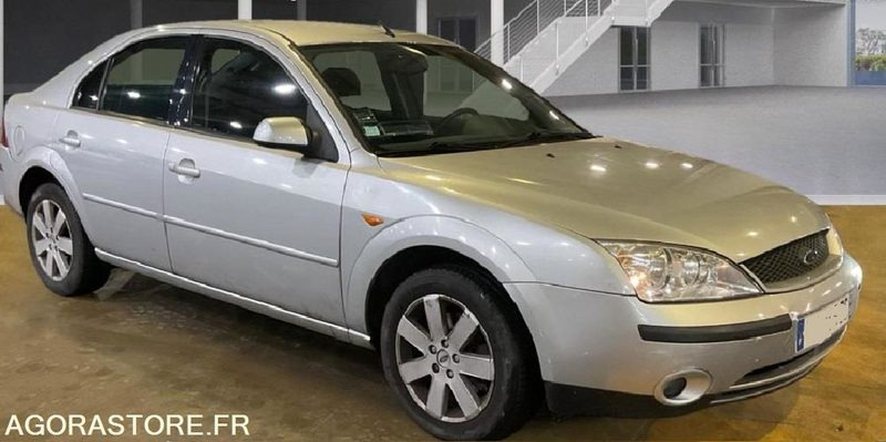 Ford Mondeo 1.8I - 125 GHIA .CT-OK passé et accepté pour 2 ans - Car: picture 1 Ford Mondeo 1.8I - 125 GHIA .CT-OK passé et accepté pour 2 ans - Car: picture 1