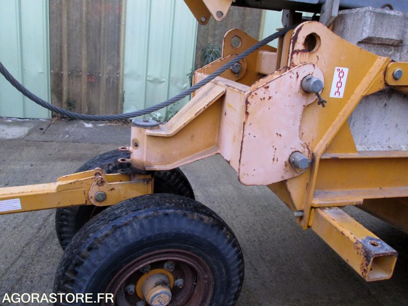 GRUE - POTAIN HD 10 A - TRES BON ETAT - Self-erecting tower crane: picture 5 GRUE - POTAIN HD 10 A - TRES BON ETAT - Self-erecting tower crane: picture 5
