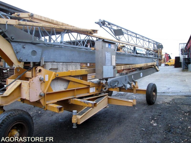 GRUE - POTAIN HD 10 A - TRES BON ETAT - Self-erecting tower crane: picture 1 GRUE - POTAIN HD 10 A - TRES BON ETAT - Self-erecting tower crane: picture 1