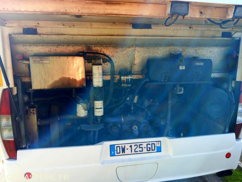 IVECO BUS AXER N°073321 - School bus: picture 5 IVECO BUS AXER N°073321 - School bus: picture 5