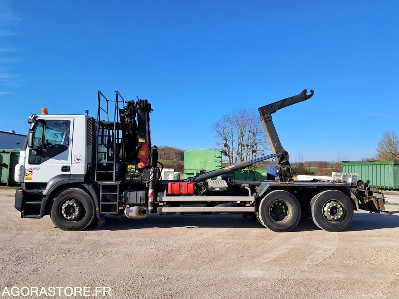 IVECO GRUE AMPLIROLL 559000 kms 2009 - Hook lift truck: picture 3 IVECO GRUE AMPLIROLL 559000 kms 2009 - Hook lift truck: picture 3