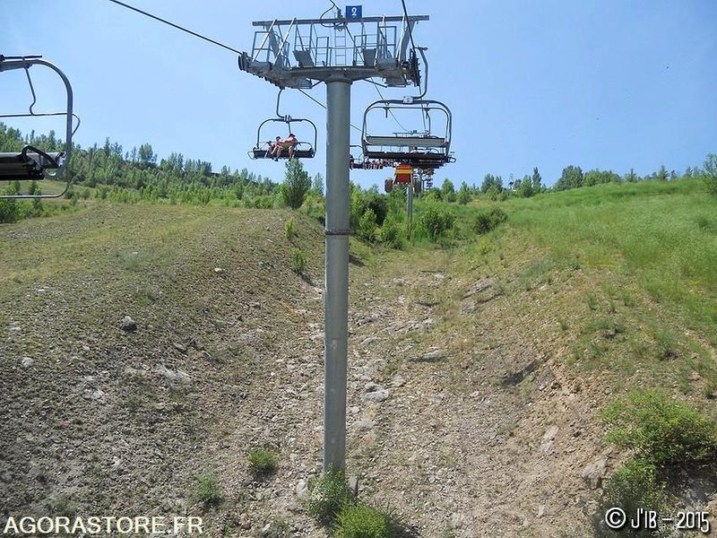 Installation "télésiège" - 2002 - Pomagalski - Tool/ Equipment: picture 3 Installation "télésiège" - 2002 - Pomagalski - Tool/ Equipment: picture 3