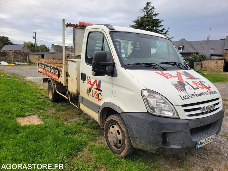 Iveco 35c12 - Tipper van: picture 2 Iveco 35c12 - Tipper van: picture 2