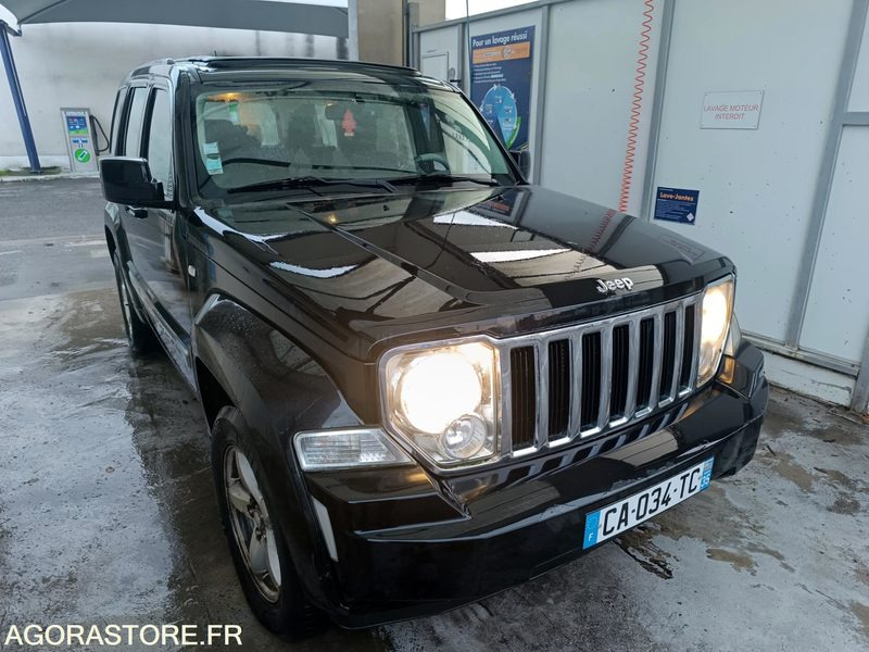 Jeep Cherokee IV 2.8 CRD Jamboree - 2009 - 193 000 KM - Car: picture 2 Jeep Cherokee IV 2.8 CRD Jamboree - 2009 - 193 000 KM - Car: picture 2