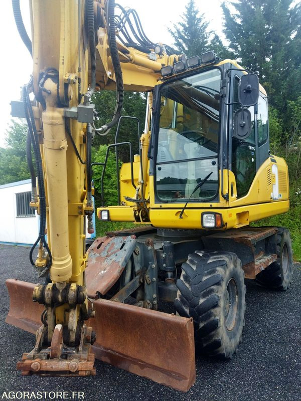 KOMATSU PW140-7 7500H - Excavator: picture 3 KOMATSU PW140-7 7500H - Excavator: picture 3