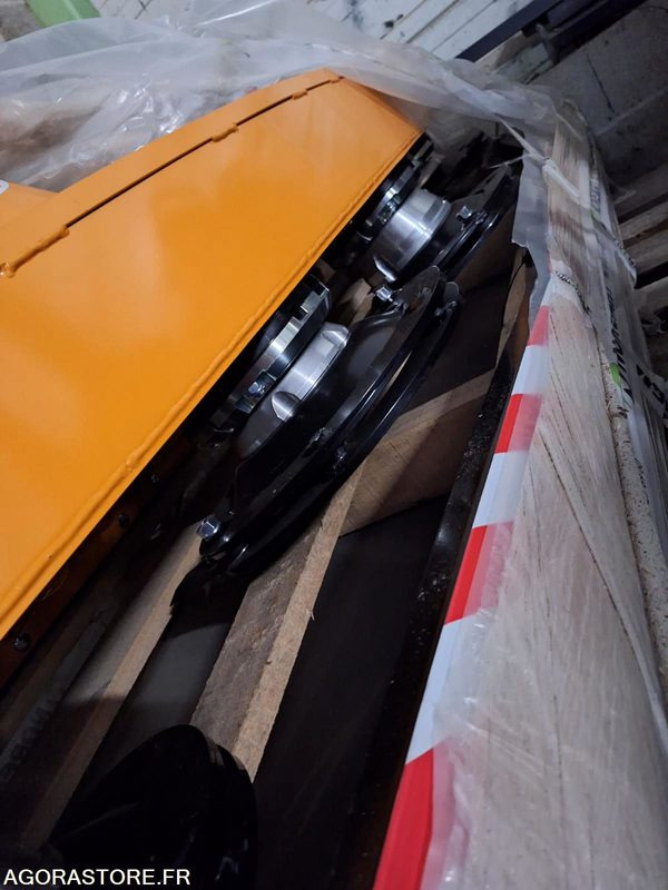 LAMIER ELISS 4EL V2 - Flail mower/ Mulcher: picture 2 LAMIER ELISS 4EL V2 - Flail mower/ Mulcher: picture 2