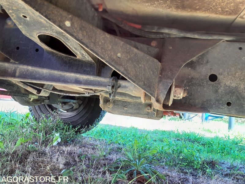 Land Rover Defender - 2005 - 120713kms - 8575SE58 - SUV: picture 5 Land Rover Defender - 2005 - 120713kms - 8575SE58 - SUV: picture 5