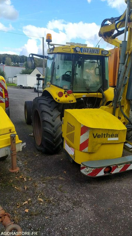MASSEY FERGUSSIN 6445 DYNA-6 - 2008 - 6022kms - Farm tractor: picture 2 MASSEY FERGUSSIN 6445 DYNA-6 - 2008 - 6022kms - Farm tractor: picture 2