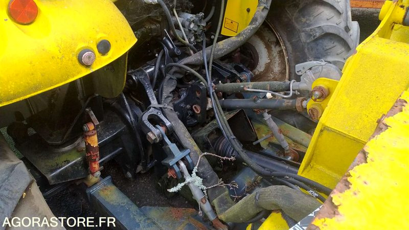 MASSEY FERGUSSIN 6445 DYNA-6 - 2008 - 6022kms - Farm tractor: picture 4 MASSEY FERGUSSIN 6445 DYNA-6 - 2008 - 6022kms - Farm tractor: picture 4