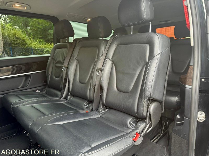 MERCEDES CLASSE V 250 190 CV EXTRA LONG 8 PLACES - 2015 - 185000km - PRIX TTC - Car: picture 5 MERCEDES CLASSE V 250 190 CV EXTRA LONG 8 PLACES - 2015 - 185000km - PRIX TTC - Car: picture 5