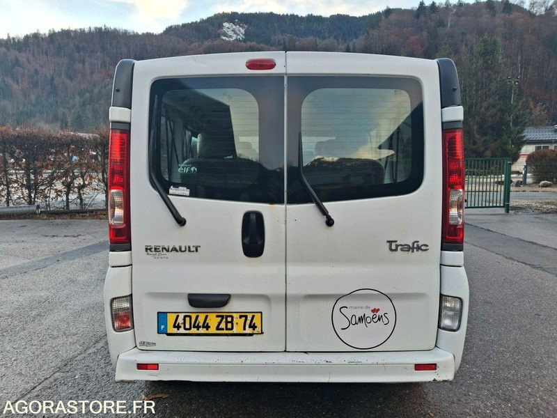 MINIBUS RENAULT TRAFIC - Minibus, Passenger van: picture 4 MINIBUS RENAULT TRAFIC - Minibus, Passenger van: picture 4