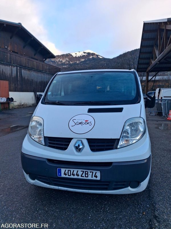 MINIBUS RENAULT TRAFIC - Minibus, Passenger van: picture 2 MINIBUS RENAULT TRAFIC - Minibus, Passenger van: picture 2