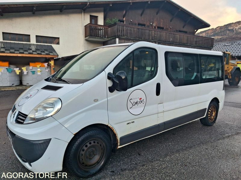MINIBUS RENAULT TRAFIC - Minibus, Passenger van: picture 1 MINIBUS RENAULT TRAFIC - Minibus, Passenger van: picture 1