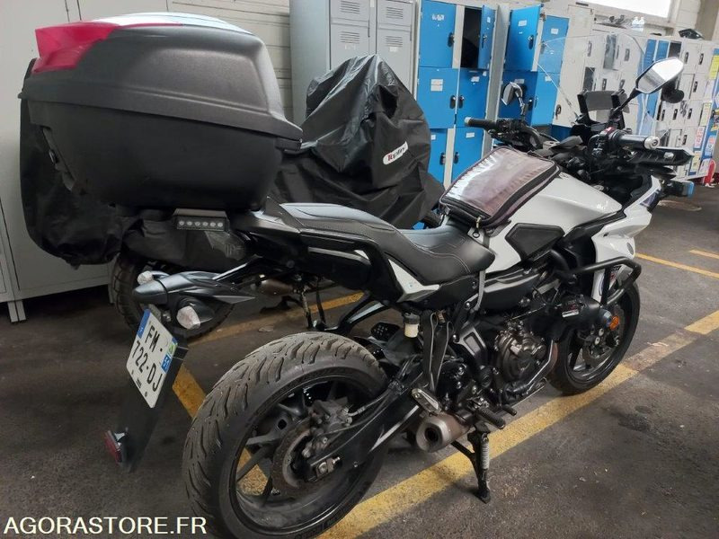 MOTO YAMAHA TRACER 700 - Motorcycle: picture 4 MOTO YAMAHA TRACER 700 - Motorcycle: picture 4