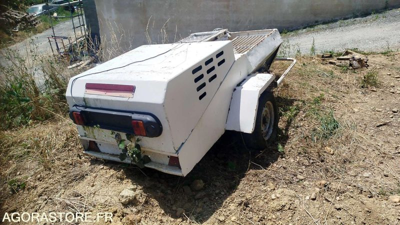 Machine a crepire Matco - Construction equipment: picture 2 Machine a crepire Matco - Construction equipment: picture 2