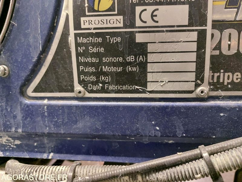 Machine de marquage Graco LineLazer IV 200HS - Tool/ Equipment: picture 2 Machine de marquage Graco LineLazer IV 200HS - Tool/ Equipment: picture 2