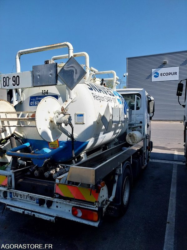NISSAN Atleon Hydrocureur ADR 2003 260000Km NON ROULANT VENTE EXPORT UNIQUEMENT - Vacuum truck: picture 4 NISSAN Atleon Hydrocureur ADR 2003 260000Km NON ROULANT VENTE EXPORT UNIQUEMENT - Vacuum truck: picture 4