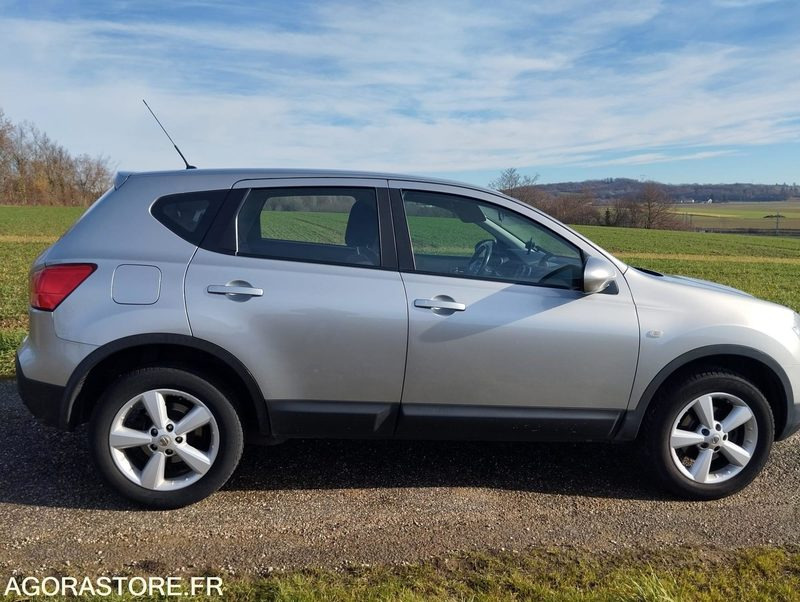 NISSAN QASHQAI 1.5 DCI 106 CV - ANNEE 2009 - SUV: picture 4 NISSAN QASHQAI 1.5 DCI 106 CV - ANNEE 2009 - SUV: picture 4