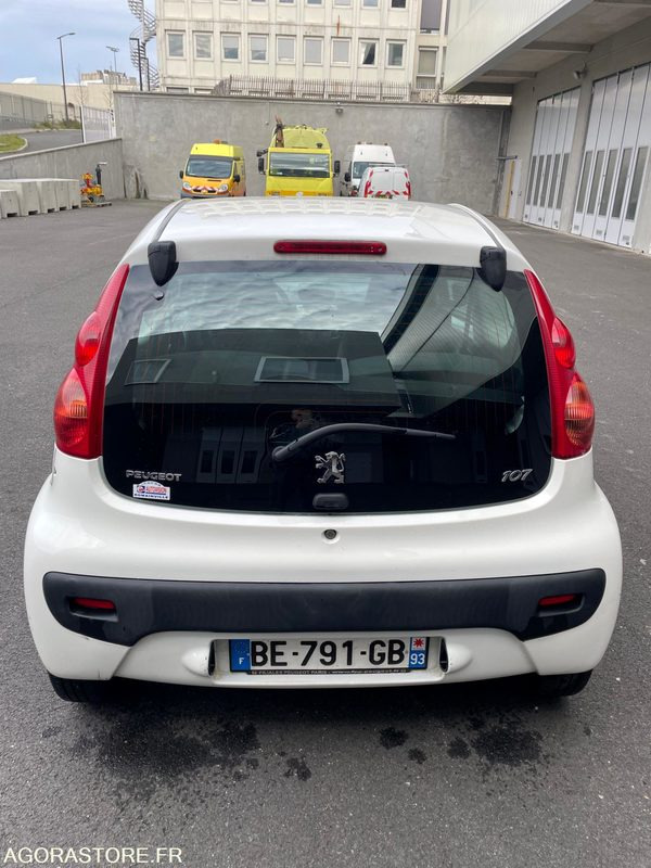 PEUGEOT 107 BE-791-GB - Car: picture 4 PEUGEOT 107 BE-791-GB - Car: picture 4