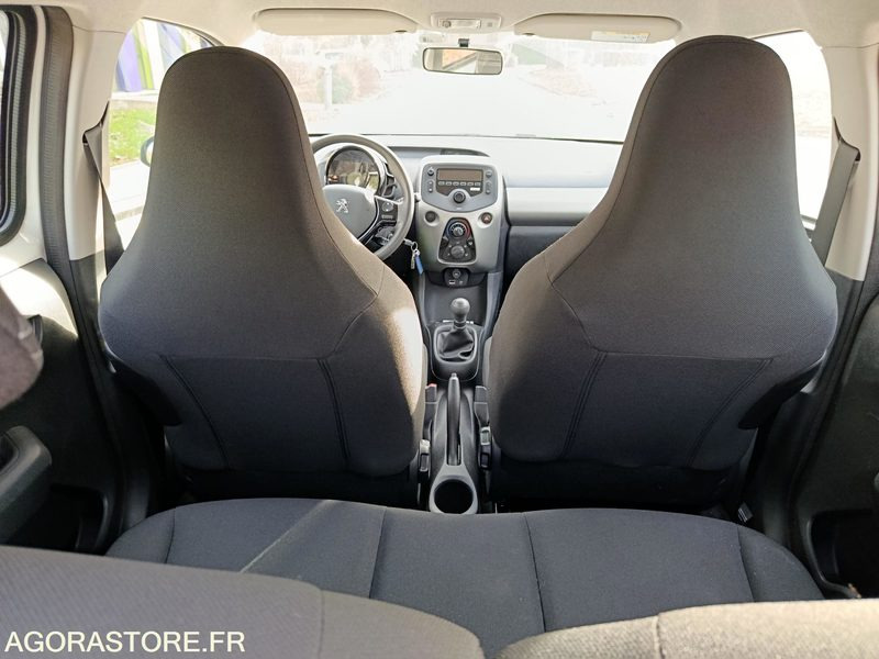 Car PEUGEOT 108 - 5600kms: picture 11
