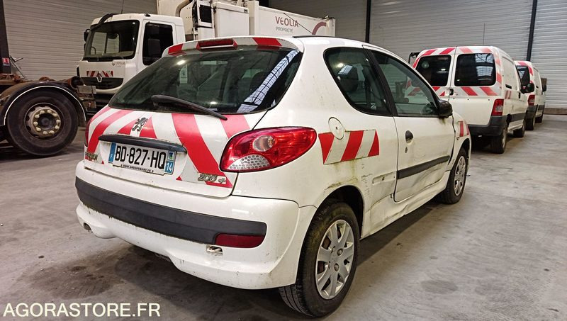 PEUGEOT 206+ - 2010 - BD-827-HQ - Car: picture 2 PEUGEOT 206+ - 2010 - BD-827-HQ - Car: picture 2