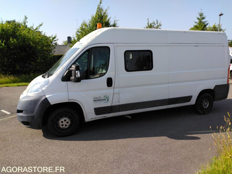 PEUGEOT BOXER 9 PLACES - Panel van: picture 2 PEUGEOT BOXER 9 PLACES - Panel van: picture 2