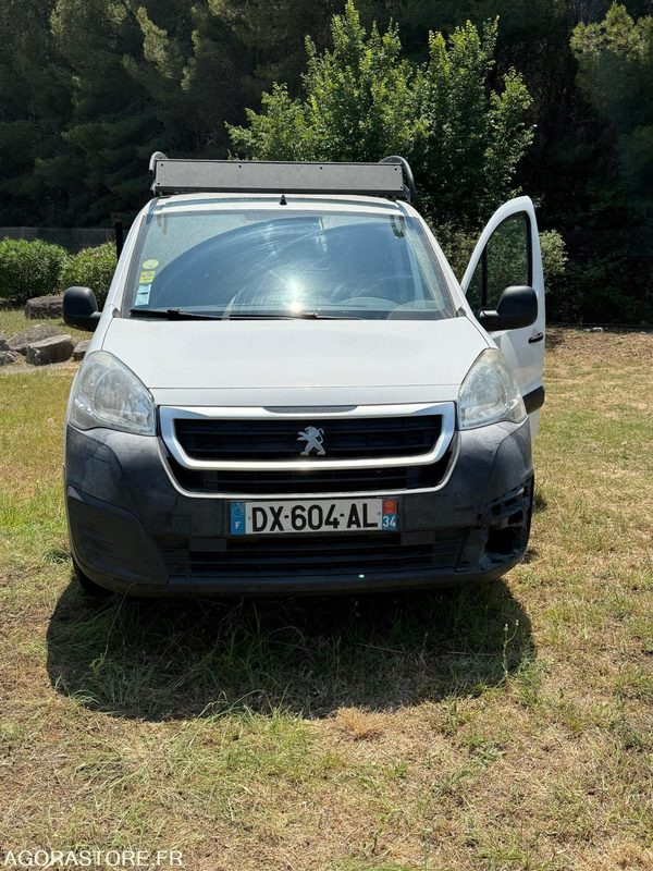 PEUGEOT PARTNER 121 L2 1.6 HDI 90 BVM5 - 2015 / 248865 KM - Small van: picture 1 PEUGEOT PARTNER 121 L2 1.6 HDI 90 BVM5 - 2015 / 248865 KM - Small van: picture 1