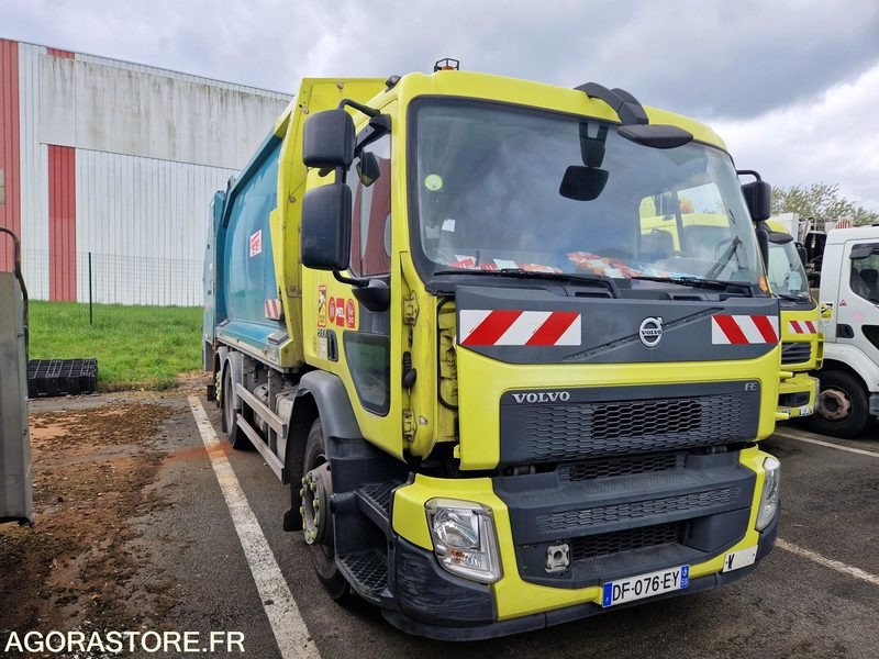 PORTEUR BOM 26T VOLVO GEESINK - 2014 - 167708 KM - Garbage truck: picture 2 PORTEUR BOM 26T VOLVO GEESINK - 2014 - 167708 KM - Garbage truck: picture 2