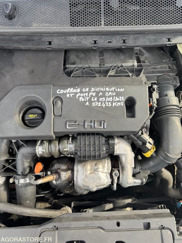 Car Peugeot 308 1.6 HDi 90 CV phase 2 T9 - 2014 - 172 500 KMS: picture 11