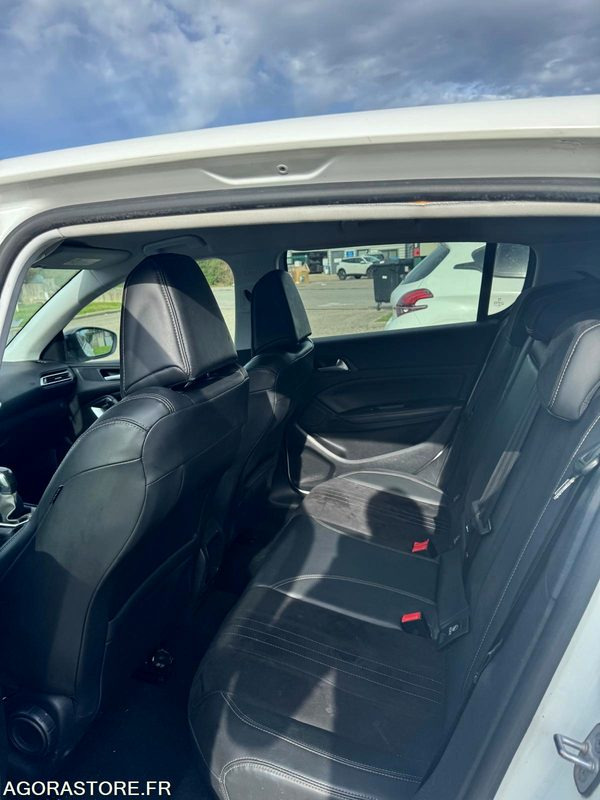 Car Peugeot 308 1.6 HDi 90 CV phase 2 T9 - 2014 - 172 500 KMS: picture 8