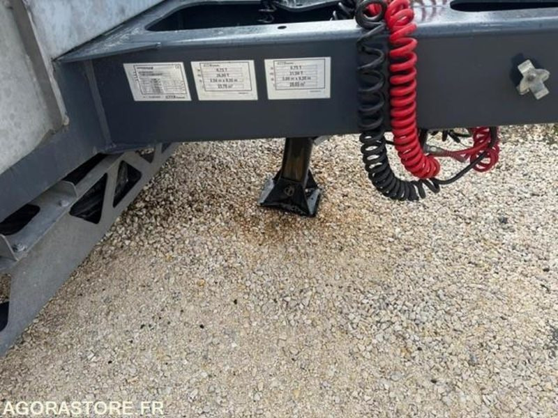 REMORQUE PORTE ENGIN 3 ESSIEUX CENTRAUX MAX TRAILER 2022 1500 KM - Low loader trailer: picture 2 REMORQUE PORTE ENGIN 3 ESSIEUX CENTRAUX MAX TRAILER 2022 1500 KM - Low loader trailer: picture 2