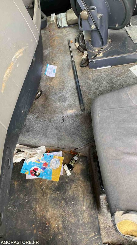 RENAULT DXI 310 - Road sweeper: picture 5 RENAULT DXI 310 - Road sweeper: picture 5