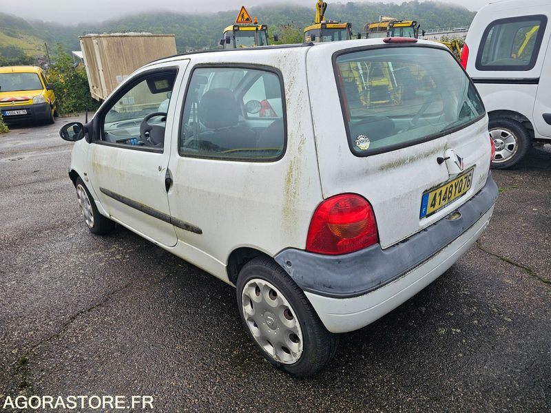 RENAULT TWINGO - 2006 - 151461km - 4148YQ76 - Car: picture 4 RENAULT TWINGO - 2006 - 151461km - 4148YQ76 - Car: picture 4