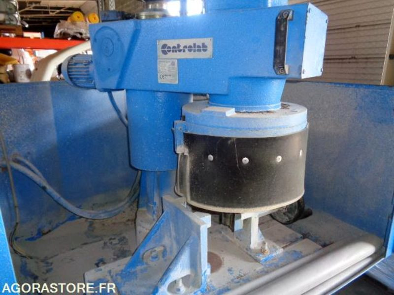 Rectifieuse pour éprouvette béton CONTROLAB - Tool/ Equipment: picture 5 Rectifieuse pour éprouvette béton CONTROLAB - Tool/ Equipment: picture 5