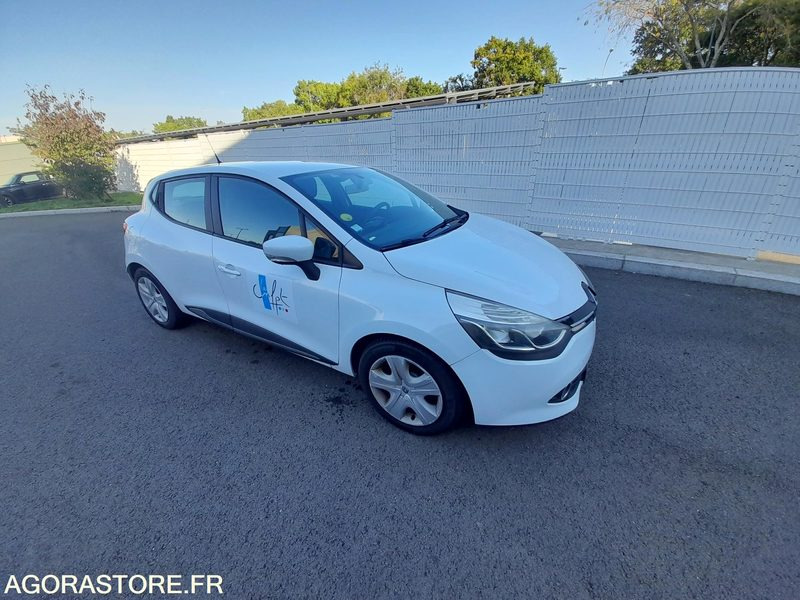 Renault - Clio - 2013 - 160098KM - Car: picture 2 Renault - Clio - 2013 - 160098KM - Car: picture 2