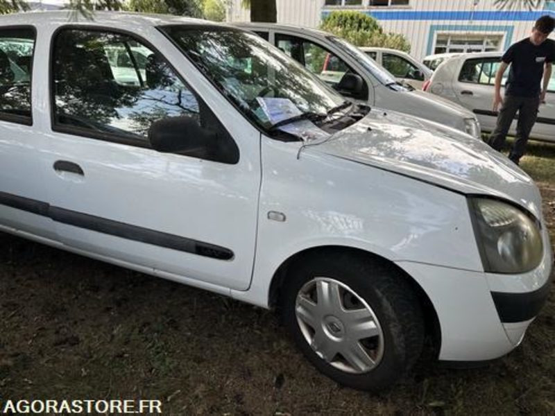 Renault Clio - 581BEM57 - Car: picture 4 Renault Clio - 581BEM57 - Car: picture 4