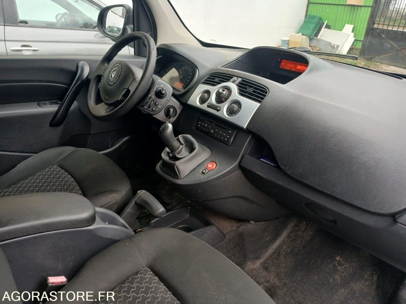 Renault Kangoo 1.5 DCI 90 CV 2013 172 521 km - Small van: picture 5 Renault Kangoo 1.5 DCI 90 CV 2013 172 521 km - Small van: picture 5