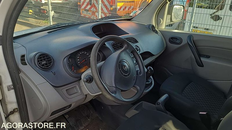 Renault Kangoo - 2011 - 125072kms - BE049EM - Small van: picture 5 Renault Kangoo - 2011 - 125072kms - BE049EM - Small van: picture 5