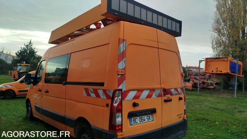 Renault Master 2.3 DCI - 2010 - 327332km - BC064GK - Panel van: picture 4 Renault Master 2.3 DCI - 2010 - 327332km - BC064GK - Panel van: picture 4