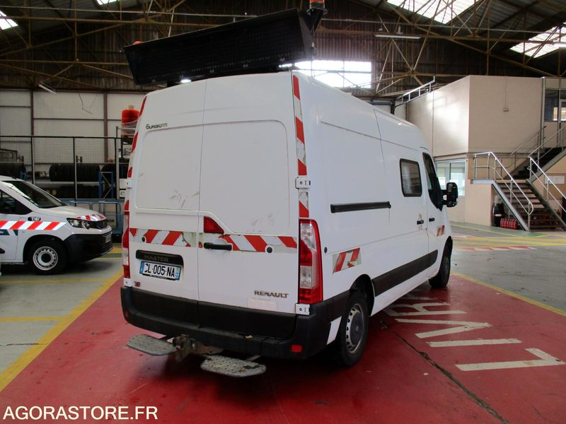 Renault Master - 2012 - 274461 kms - Panel van: picture 5 Renault Master - 2012 - 274461 kms - Panel van: picture 5