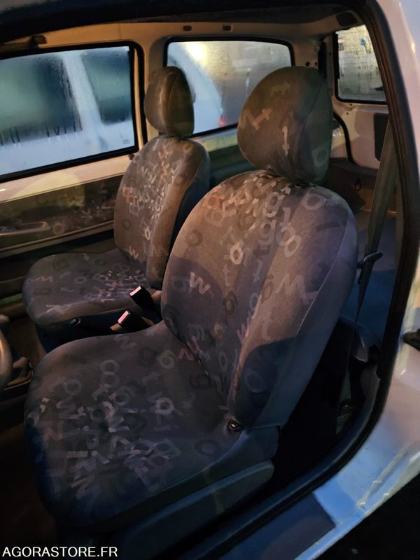 Renault twingo - 2005 - 51794km - 27DYZ95 - Car: picture 5 Renault twingo - 2005 - 51794km - 27DYZ95 - Car: picture 5