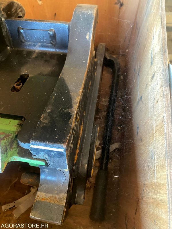 COUPLEUR MECANIQUE POUR PELLE ENTRE 6 TONNES ET 9 TONNES GEITH QC50M - Spare parts for Construction machinery: picture 4 COUPLEUR MECANIQUE POUR PELLE ENTRE 6 TONNES ET 9 TONNES GEITH QC50M - Spare parts for Construction machinery: picture 4